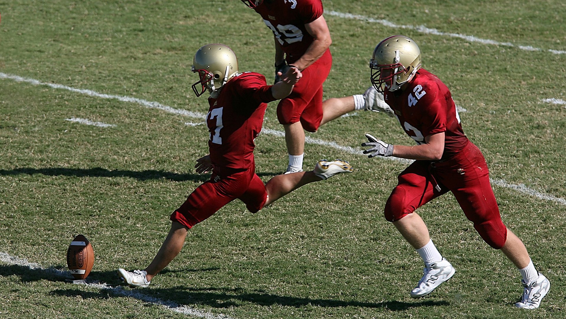 中国皮划艇队亚锦赛勇夺三金 年轻选手展现强劲实力